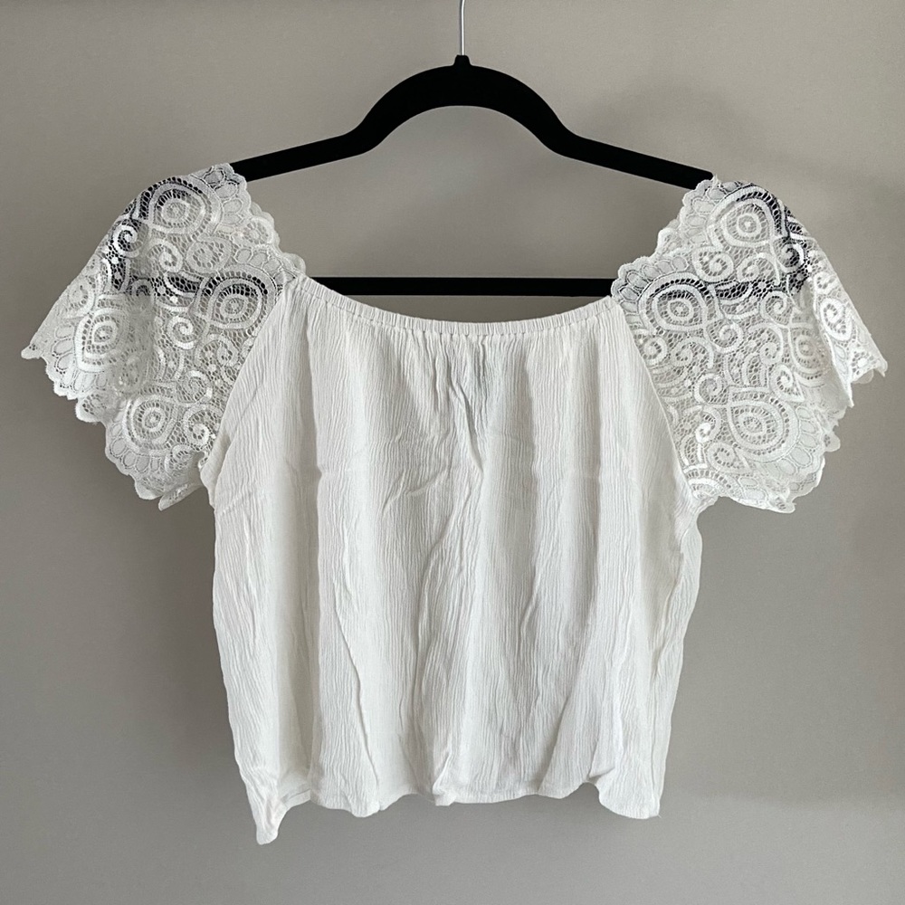 White Lace Sleeve Crop Top